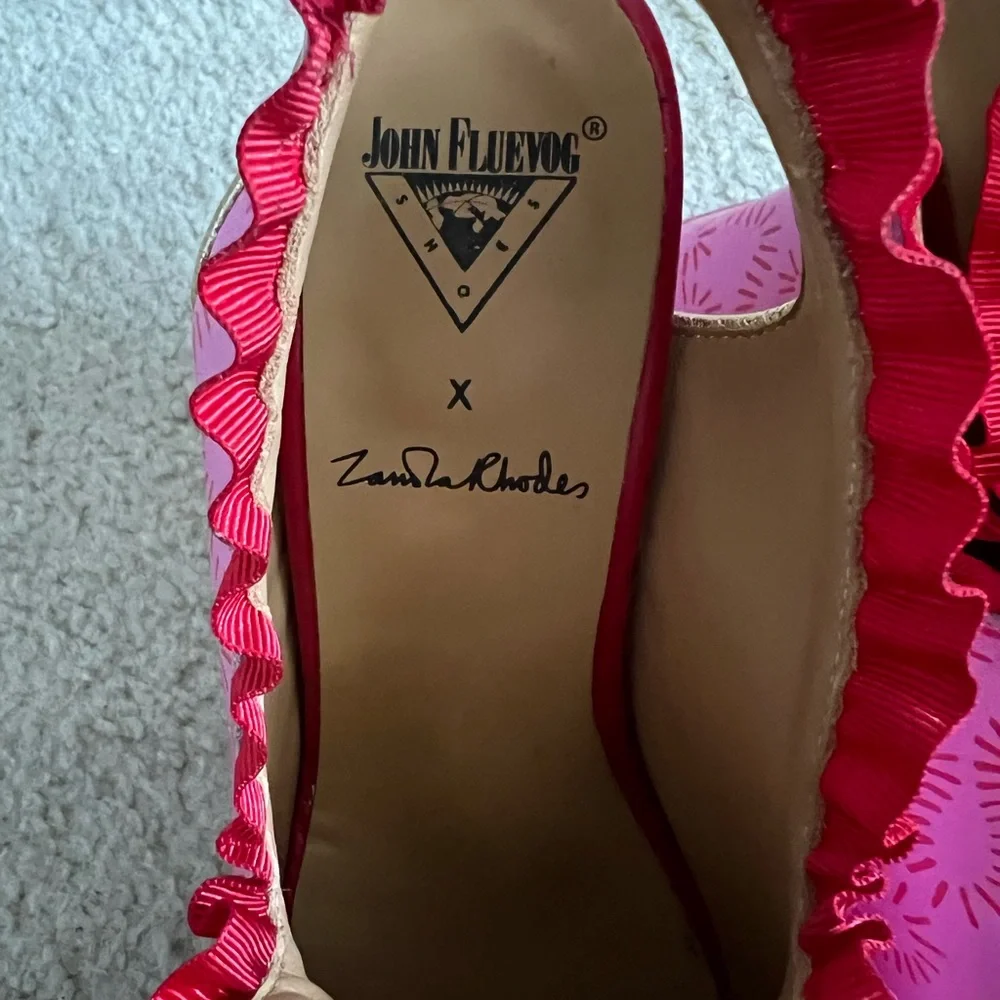 John Fluevog Munster Max Lady Ruffle Miss - Picture 6 of 9